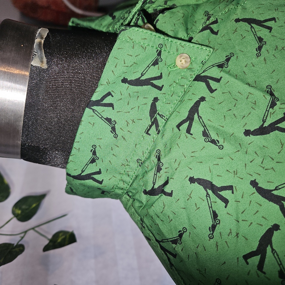 Green Button-Up Shirt - Picture 4 of 7